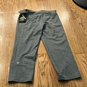 Cropped 90 degree legging